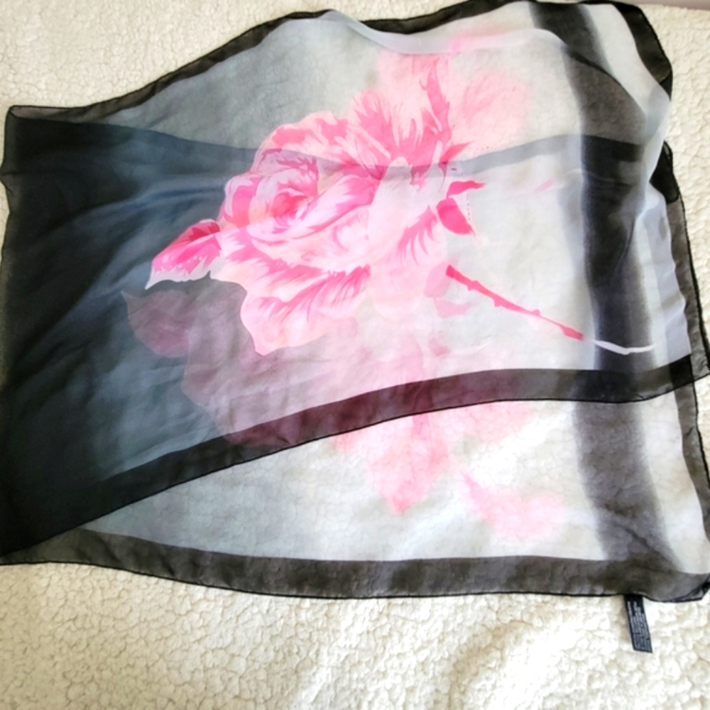 ☆ Dark Flower Burst Sheer Scarf
